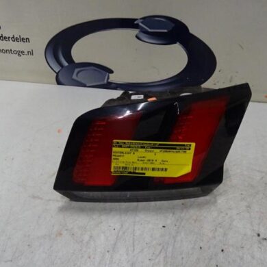 Peugeot 3008  Taillight, right 2018 9810477780