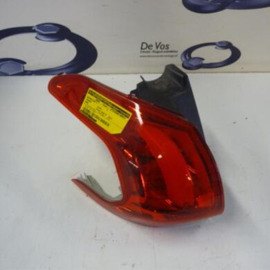 Peugeot 2008  Achterlicht links 2015 9678074280