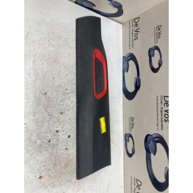 Citroen C5 Aircross 1.5 Blue HDi 130 16V Door strip 2019 98200820JX