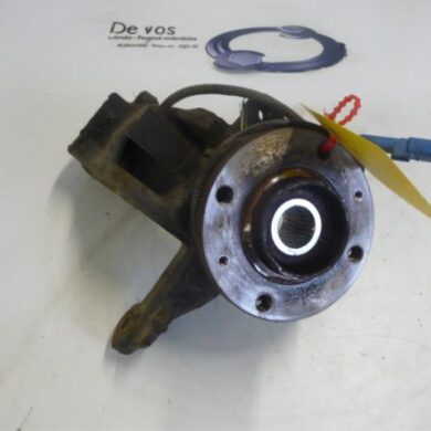 Citroen DS3  Fusee rechts-voor 2012 364790