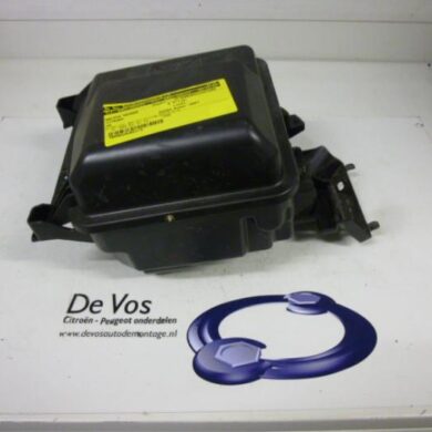 Citroen C8 2.0 HDi 16V Relay holder 2007 6556YP-6556QF