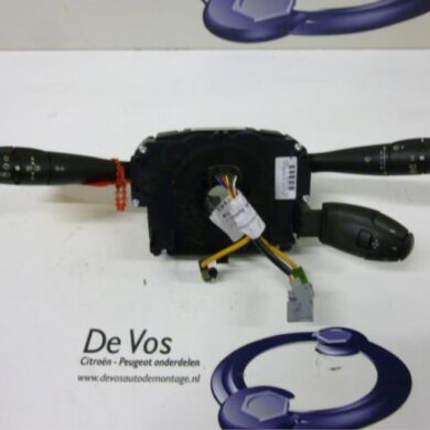 Peugeot 207 1.6 HDi 16V Steering column stalk 2006 624258