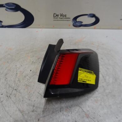 Peugeot 3008  Taillight, right 2019 9810477080
