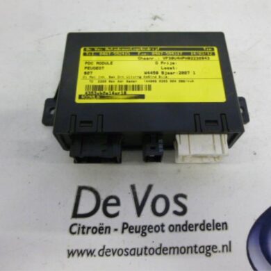 Peugeot 607 2.2 HDiF 16V PDC Module 2007 6590E8