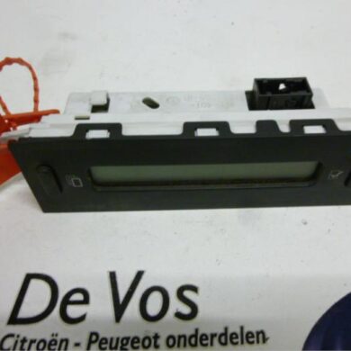 Citroen C2 1.6 16V VTR Interior display NFU 2003 6155GJ