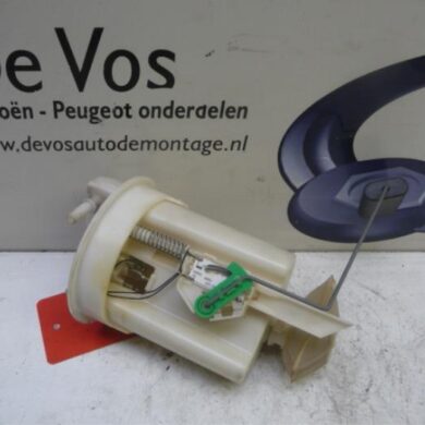 Peugeot 306 1.4 Electric fuel pump KFX 2000 152595