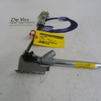 Citroen C4 Picasso 1.8 16V Gordelspanner links 2007 8974XZ