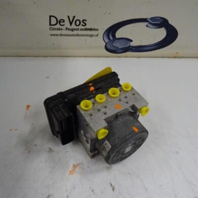 Peugeot 208  ABS Pomp 8FP8F01 2012 1610134480-1609424480