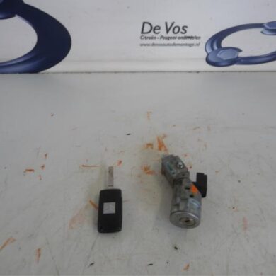 Citroen C6  Kontaktslot+Sleutel 2007 4162EA