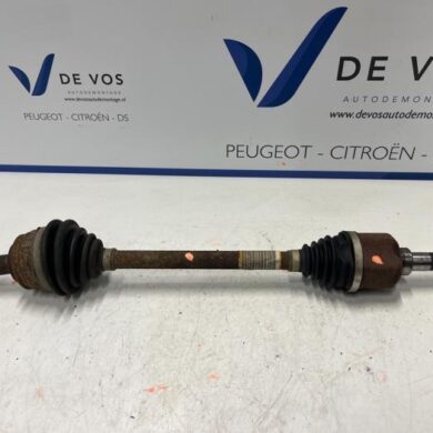 Peugeot 308 1.2 12V e-THP PureTech 130 Aandrijfas links-voor HNY 2015 9677914880-1610205880 20EA52