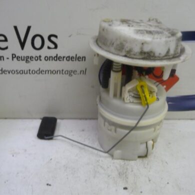 Peugeot 206 1.4 XR,XS,XT,Gentry Electric fuel pump KFW 2003 1525Y1