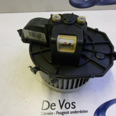 Citroen Berlingo 1.6 Hdi 75 Heating and ventilation fan motor 2011 6441AR