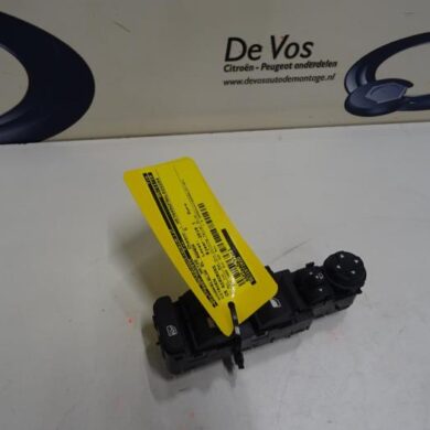 Citroen C5 Aircross 1.6 Turbo 180 16V Multi-functional window switch 2019 98319739ZD