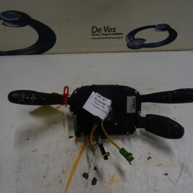 Peugeot 207  Combischakelaar Stuurkolom 2007 6242R7
