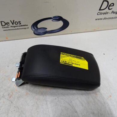 Peugeot RCZ  Armrest 2010 7591LZ