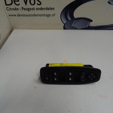Peugeot 208  Multi-functional window switch 2019 98242539ZD