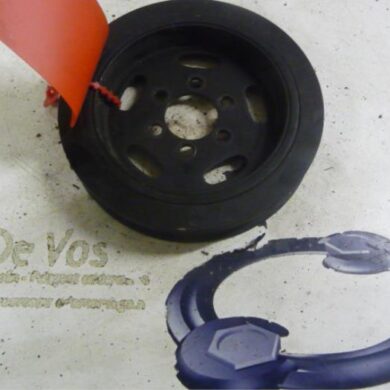 Peugeot 607  Crankshaft pulley 2006 0515R6