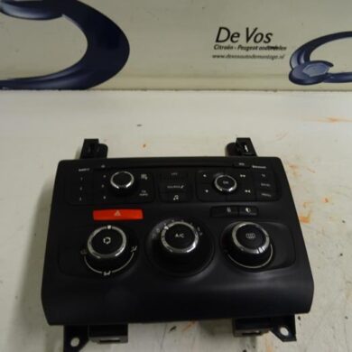 Citroen C4  Radiobedienings paneel 2013 98040764ZD