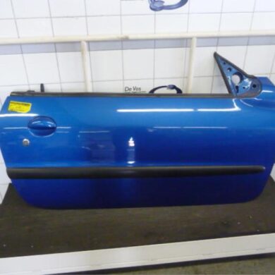 Peugeot 206 1.6 16V Door 2-door, right 2002 9004P1