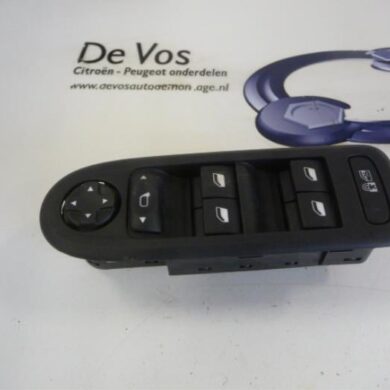 Peugeot 508  Combischakelaar ramen 2013 98026375ZD