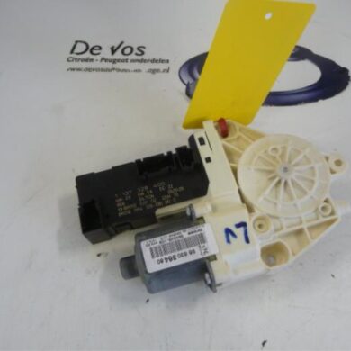 Peugeot 407 2.0 16V Raammotor Portier 2007 9221Z0