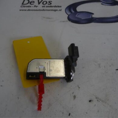 Citroen DS3  Airflow meter BHYBH02 2015 9677093080