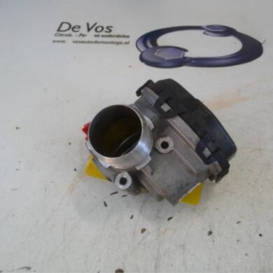 Peugeot 308  Gasklephuis BHZ 2015 9807238580