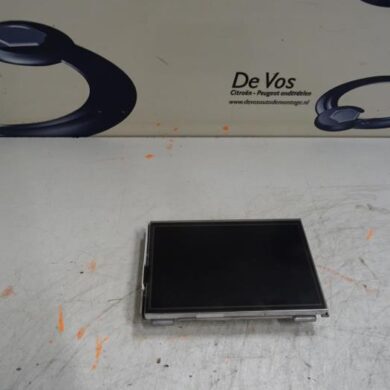 Peugeot 2008  Display Interieur HNZ-HNZHN01 2018 9825029180