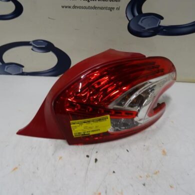 Peugeot 208  Achterlicht rechts 2014 9672628380