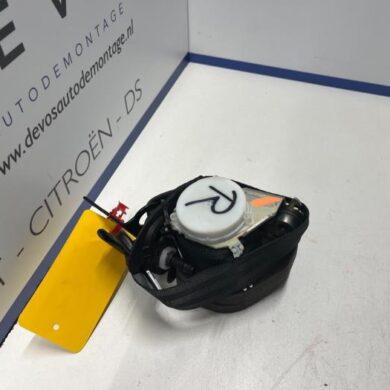 Peugeot 308 1.2 12V e-THP PureTech 130 Rear seatbelt, right 2015 96777143XX-16115841XX