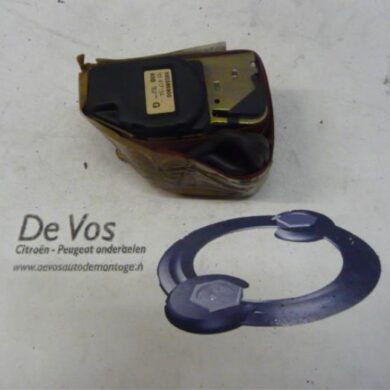 Peugeot 306 1.6i XR,XT,ST Front seatbelt, left 1994 8972H2