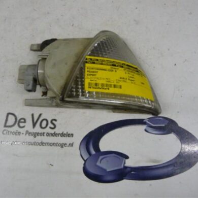 Peugeot Expert 1.9D Richtingaanwijzer rechts 1997 630353
