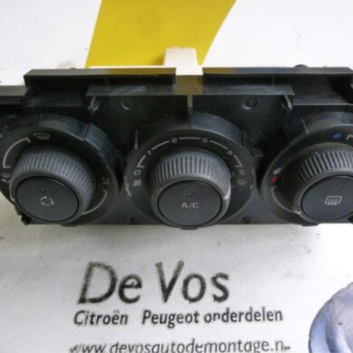 Peugeot 308 1.4 VTI 16V Heater control panel 2008 6452G1