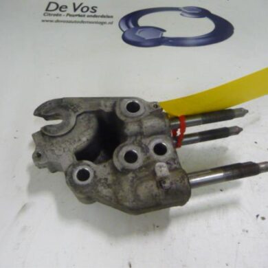 Citroen C-Crosser  Engine mount 4HN 2008 1846C4