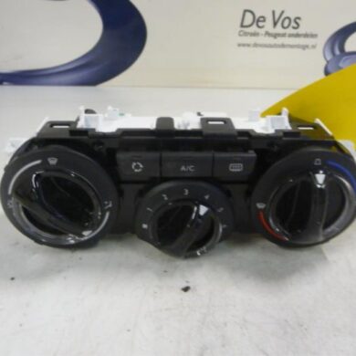 Peugeot 208  Kachel Bedieningspaneel 2013 9672248380