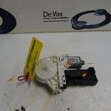 Peugeot 407 2.0 HDiF 16V Door window motor 2005 9221Z1