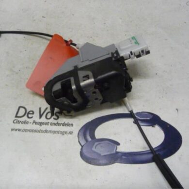 Citroen C5  Rear door lock mechanism 4-door, left 2008 9135CY