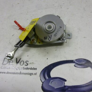 Citroen C-Crosser 2.2 HDiF 16V Scharnier Achterklep 2008 8724G0