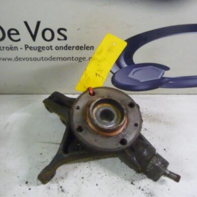 Peugeot 308 1.6 VTI 16V Knuckle, front right 2008 364796