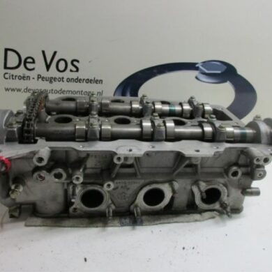 Peugeot 407  Cylinder head UHZ 2006 0200FS