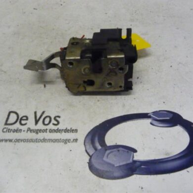 Peugeot Boxer  Deurslot Mechaniek 4Deurs links-voor 2005 9135N8