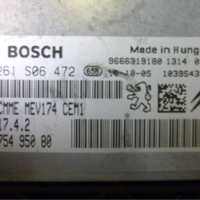 Peugeot 207 1.6 16V VTi Engine management computer 5FS 2010 194465-194466