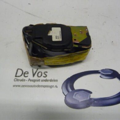 Peugeot 806 2.0 16V Veiligheidsgordel links-achter 2001 8972LC