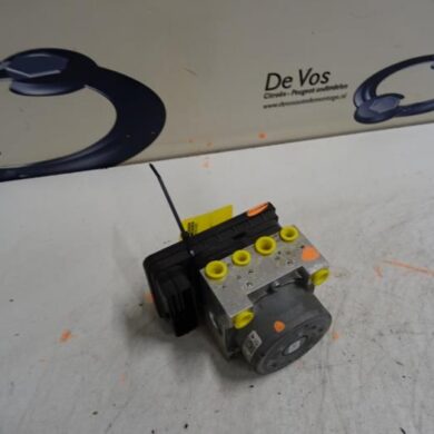 Peugeot 208  ABS Pomp HMZHM01 2017 1616770680