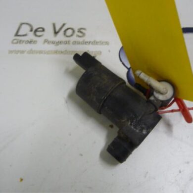 Citroen DS3  Windscreen washer pump 2010 643475