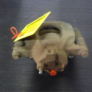 Peugeot 107 1.0 12V Remklauw (Tang) links-voor CFA 2010 4401G8