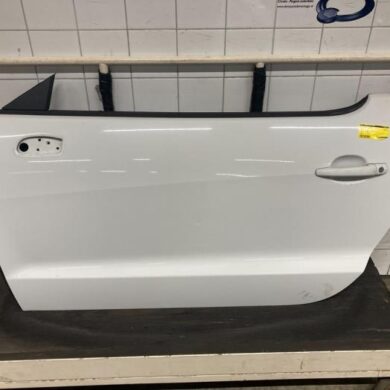 Peugeot RCZ 1.6 16V THP Door 2-door, left 2011 9002CQ