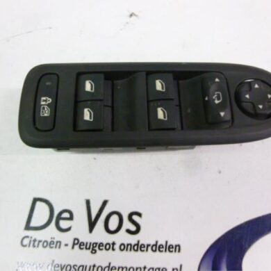 Peugeot 308  Multi-functional window switch 2009 649028