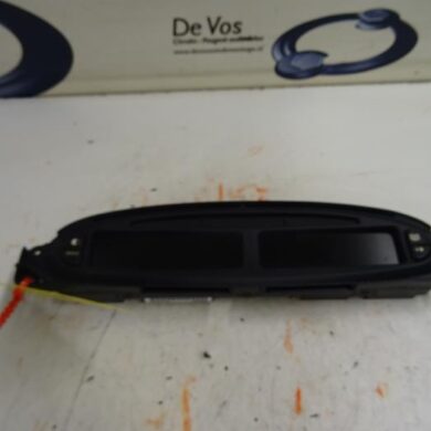 Citroen Picasso 2.0 16V Odometer KM 2003 6105AJ-6105VY-6105AK