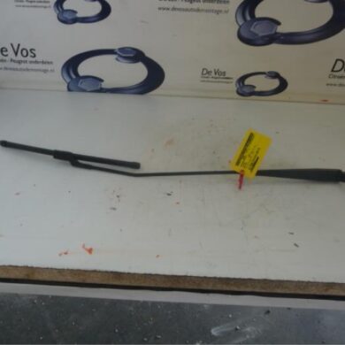 Citroen Berlingo 1.6 BlueHDI 100 Ruitenwisserarm voor 2016 6429FJ